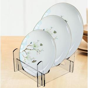 Escurridor de platos acrílico transparente, redondo y moderno, para almacenamiento de vajilla en la cocina. - Product Image 1