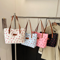 Mode-schoudertas met portemonnee Grote capaciteit draagtas voor dames Trendy handtas met fruitpatroon