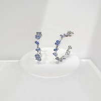 Anting Tusuk Sederhana Model CC Kuningan Harga Pabrik, Anting Mewah Korea Barat untuk Wanita/Guru, Berlapis Emas dengan Zirkon Warna-warni