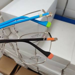 Nhà Máy Giá <span class=keywords><strong>s</strong></span>ẵn <span class=keywords><strong>s</strong></span>àng ex-cổ hỗn hợp giá rẻ Kính mắt khung kim loại quang học không gỉ khung các loại kim loại quang học cảnh tượng - Product Image 4