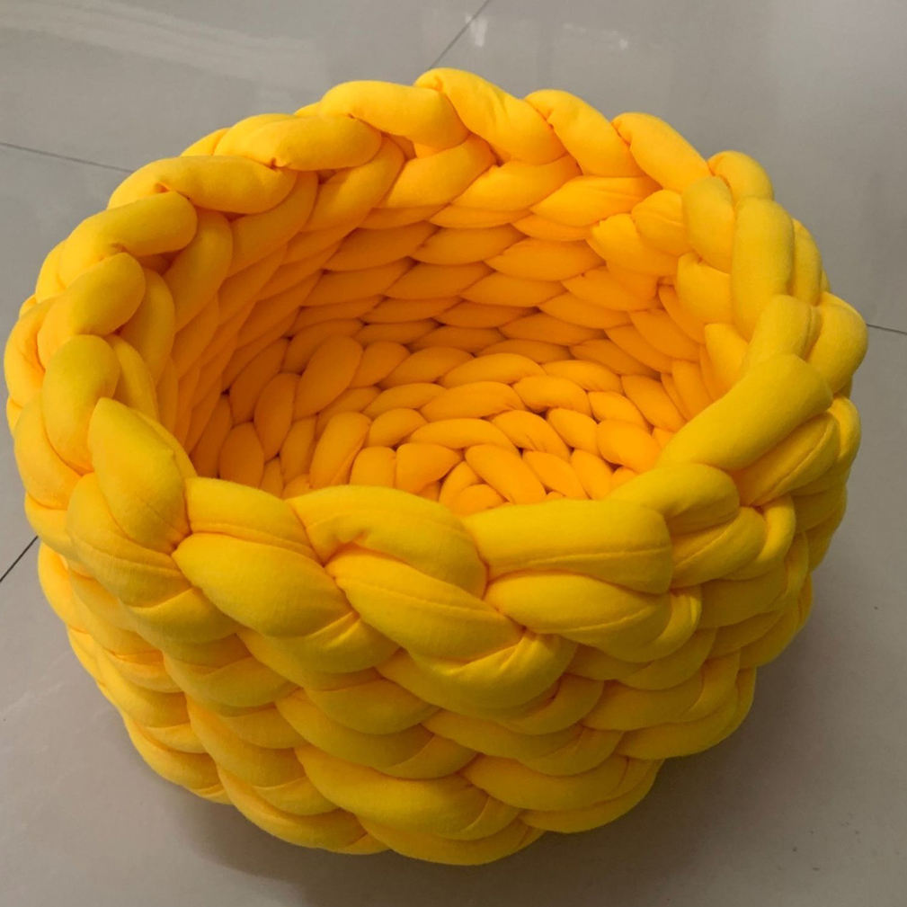 สีเหลือง