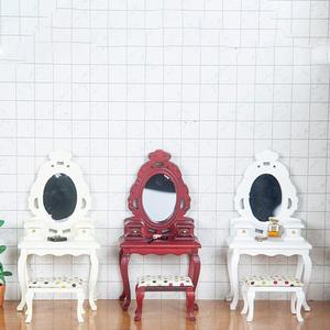 Accessorio bianco per la casa delle bambole in miniatura con sgabello a 1:12 fatto a mano per la casa delle bambole - Product Image 2