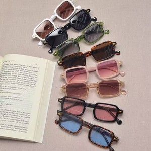 Lunettes de soleil carrées pour femmes, monture PC, verres AC, UV400, légères, protection solaire classe 2, origine Jinhua, référence 25027 - Product Image 2