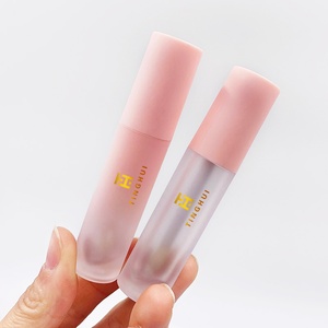 Tubo de Brillo Labial Personalizado con Logotipo, Tubo de Delineador de Ojos y Rímel, Tubo Redondo Rosa y Blanco para Brillo Labial con Brocha Grande - Product Image 3