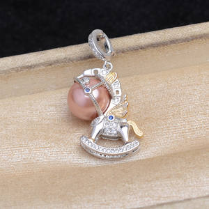 Accessoires de bricolage, pendentif en argent S925 en forme de cheval en bois avec fermoir de 10-11 mm, base creuse 6057 pour bijoux en perles - Product Image 1