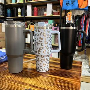 Commercio all'ingrosso a doppia parete in acciaio inox sottovuoto Coffee Mug Car Cup avventura 40oz Stan Cup Tumbler con manico e paglia - Product Image 6