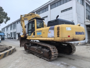 Excavadora de sistema hidráulico de control de precisión usada bajo consumo de combustible Excavadora hidráulica usada Komatsu de Shanghai, excavadora hidráulica del sistema de control de precisión - Product Image 2