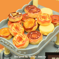 Simulazione ciambella in resina Flatback Cabochon cibo Charms per fai da te Scrapbook gioielli che fanno casa delle bambole in miniatura cibo giocattoli