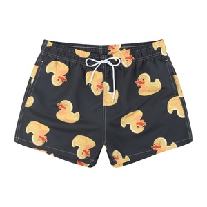 กางเกงขาสั้นชายหาดลายเป็ดดีไซน์ใหม่สำหรับผู้ชาย แห้งเร็ว ใส่สบาย เหมาะสำหรับเล่นน้ำและพักผ่อน - Product Image 2