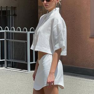 Conjunto de Dos Piezas de Lino Personalizado para Otoño, Camisa Corta de Lino con Cuello Camisero Informal para Mujer, Falda de Lino de Cintura Baja con Corte en A, Conjunto Retro de Lino - Product Image 2