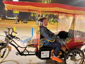 Vehículo Turístico Antiguo Personalizable, Triciclo Eléctrico de 3 Ruedas con Toldo, Bicitaxi en Venta - Product Image 6