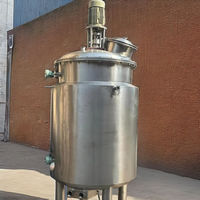 Cuve de mélange industrielle en acier inoxydable avec agitateur à moteur monté sur le dessus pour les applications de transformation chimique et alimentaire