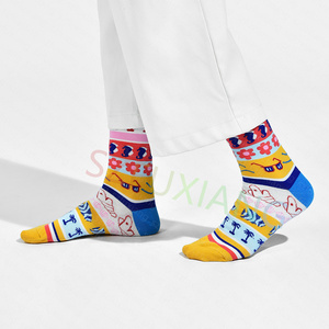 Calcetines más nuevos Moda sueca Color Dibujos animados Lindo gato Flor <span class=keywords><strong>Medias</strong></span> de media pantorrilla para mujeres - Product Image 3
