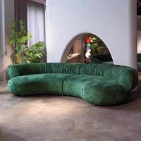 Canapé en tissu courbé style crème minimaliste italien, modèle de designer en éponge pour villas, maisons d'hôtes, hôtels, salles d'exposition et réceptions