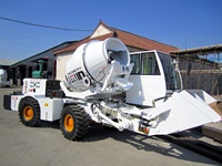 LUZUN Factory Hot Sale Mini 1m3 1.2m3 Bétonnière portative auto-chargeante