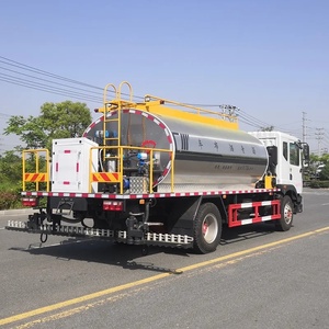 Camión Distribuidor de Asfalto Dongfeng de 12000 Litros, Pulverizador de Tanque de Betún para Mantenimiento de Carreteras - Product Image 2