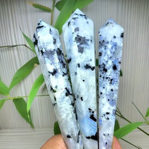 En gros, Ornement de lune en pierre de lune arc-en-ciel naturelle, en forme de sceptre, de baton, de tour, de baguette ou de goutte d'eau, pour la décoration intérieure Feng Shui et comme cadeau - Product Image 2