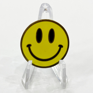 Broches personnalisées de style rétro américain en alliage de zinc émaillé dur, forme irrégulière, plaquées, pour amis et <span class=keywords><strong>famille</strong></span> - Product Image 4