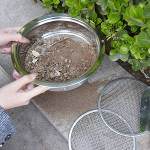 Tamis de sol de jardin rond en acier inoxydable 304, classificateur de compost de tamis de <span class=keywords><strong>sable</strong></span> de saleté, tamis de maille d'empotage de jardin - Product Image 6