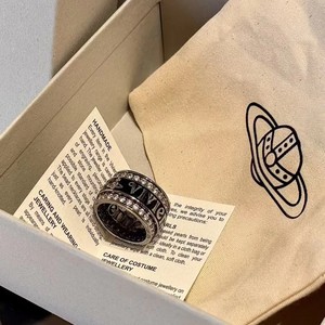 แหวนทองแดงประดับเพชรซิคอนทรงกว้างสไตล์แฟชั่นตะวันตก ยี่ห้อควีนยอร์ก ดีไซน์หรูหราทันสมัย สไตล์พังก์ เหมาะสำหรับทั้งผู้หญิงและผู้ชาย - Product Image 3