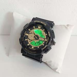 Montre connectée tendance noire et or, montre électronique de mode, montre de sport d'extérieur étanche pour hommes - Product Image 2