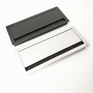 Boîte à œillets pour câble de bureau en alliage d'aluminium noir mat avec couvercle rabattable et brosse Boîte à œillets pour sortie de câble de bureau - Product Image 2