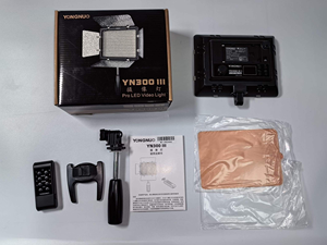 Lampe de studio LED Yongnuo YN300III 3200K-5600K pour appareil photo, vidéo, maquillage et TikTok avec adaptateur secteur - Product Image 6