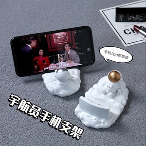 Cute Astronaut Figurine Resin Desktop Phone Holder Rotatable Bottom Cartoon Design - Product Image 2