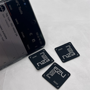 Etiquetas de Ropa NFC Tejidas Personalizadas - Product Image 5
