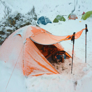 Tiendas <span class=keywords><strong>de</strong></span> campaña impermeables y resistentes a la lluvia para montañismo y trekking <span class=keywords><strong>de</strong></span> invierno Polar Everest Seasons 2025 con cubierta para nieve para una o dos personas - Product Image 2