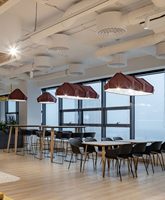 Lampe suspendue LED en feutre PET à économie d'énergie, télécommande, garantie 3 ans, couleur personnalisable, CRI élevé 90, blanc chaud 3500K, pour la maison