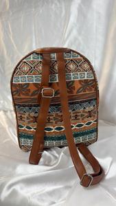 Bolso Tipo Bp con Estampado Tan - Product Image 4