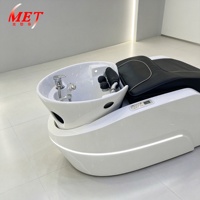 Fauteuil de pédicure de luxe en forme de croissant avec auvent LED, station de spa pour les pieds avec massage électrique et tabouret pour technicien