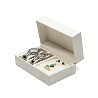 Ensemble de vente en gros Boîte à montres et à bijoux en cuir PU Papier velours Rangement Bracelet Collier Bague Accessoires Emballage cadeau