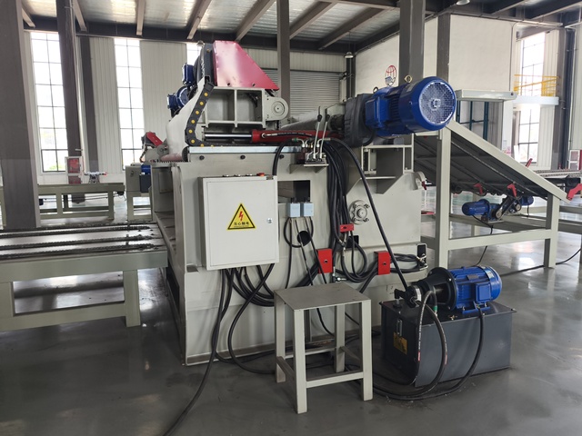 New 8 Feet High-Accuracy Log Debarker Machine with Engine & Gearbox & PLC & Bearing for Plywood Production and Woodworking