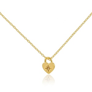 Collar con Colgante de Candado de Corazón de Latón Chapado en Oro en Oferta - Product Image 1