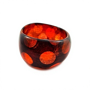 Brazaletes de Resina Tallada a Mano de Color Rosa, Redondos y Elegantes con Diseño de Flores, Joyería Coleccionable de Arte Moderno para Mujer - Product Image 5