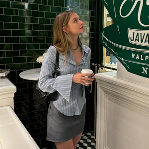 <span class=keywords><strong>Chemisier</strong></span> à rayures à manches longues simple et élégant pour femmes avec <span class=keywords><strong>chemisier</strong></span> Slim Fit brodé de détails Office Friendly - Product Image 2