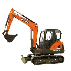 Pelle sur chenilles originale DOOSAN DX60 d'occasion mini machine de construction de 6 tonnes pelle Doosan 60 à vendre