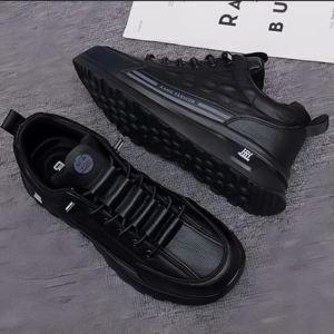 La surface en cuir pour hommes est confortable, chaude, épaisse et bien ajustée. Chaussures d'hiver épaisses à semelle épaisse tendance pour hommes - Product Image 2