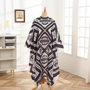 Salon <span class=keywords><strong>de</strong></span> coiffure spécial ciseaux motif tablier <span class=keywords><strong>coupe</strong></span> <span class=keywords><strong>de</strong></span> <span class=keywords><strong>cheveux</strong></span> permanente teinture des <span class=keywords><strong>cheveux</strong></span> tablier <span class=keywords><strong>de</strong></span> barbier mode impression tablier - Product Image 3