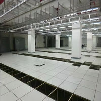 Le plancher de centre de données antistatique en acier modulaire Lingding s'adapte aux dispositions du centre de données résiste à la corrosion prend en charge le maintien de l'équipement