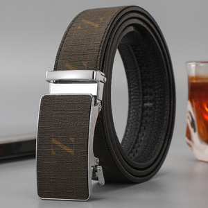 Mode hommes boucle automatique <span class=keywords><strong>ceinture</strong></span> alliage lettre <span class=keywords><strong>B</strong></span> ceintures en cuir fendu pour hommes cliquet mâle usine Logo personnalisé - Product Image 4