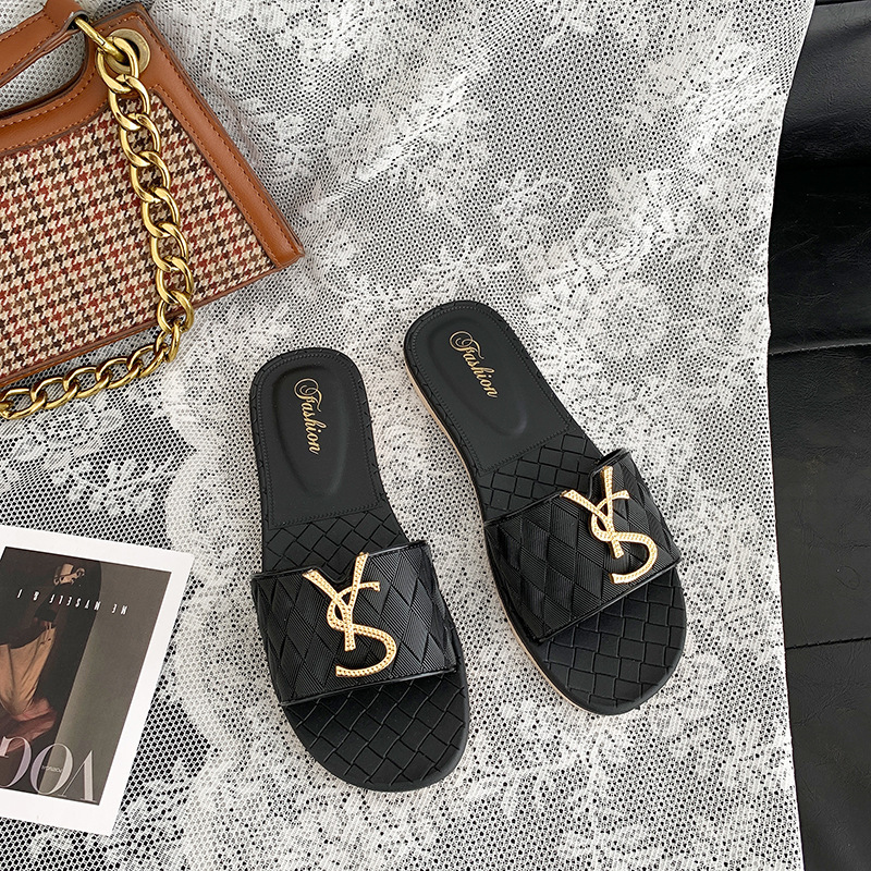220830-1 36-40 Women's slippers summer fashion outerwear new flat beach shoes