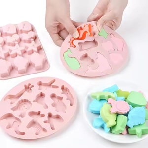 Juego <span class=keywords><strong>de</strong></span> moldes <span class=keywords><strong>de</strong></span> <span class=keywords><strong>silicona</strong></span> <span class=keywords><strong>de</strong></span> grado alimenticio SILIKOLOVE, Animal marino <span class=keywords><strong>de</strong></span> dibujos animados <span class=keywords><strong>de</strong></span> varias formas para hornear, herramientas <span class=keywords><strong>de</strong></span> decoración para uso en la industria alimentaria - Product Image 3
