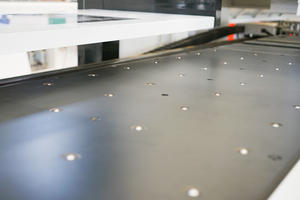 Machine de perçage automatique six faces pour le tri, à vendre aux États-Unis - Product Image 2