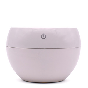 Mini Humidificador con Aspecto de Madera, Alimentado por USB, Capacidad Inferior a 0.5L, Humidificador de Aire Portátil para Uso Doméstico - Product Image 1