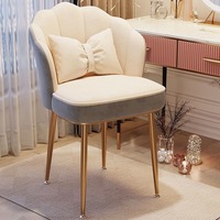 Fauteuil à bascule de luxe léger et durable en acier au design moderne pour la maison, la salle de maquillage, la chambre à coucher, le salon de manucure