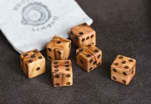 ลูกเต๋าไม้ธรรมชาติทำมือ ออกแบบมาสำหรับเกมกระดานแบบดั้งเดิม กิจกรรมการเรียนรู้ ของตกแต่งบ้าน และเป็นของขวัญที่ไม่เหมือนใคร - Product Image 6