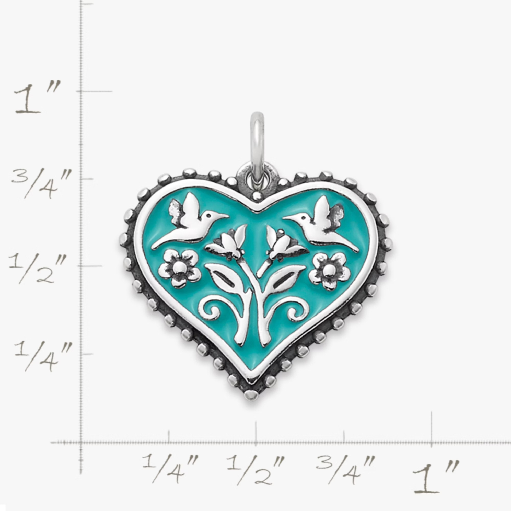 Amuleto de corazones de esmalte en flor